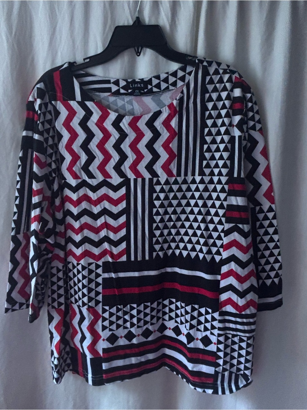 Link Black, White & Red Geometric Long Sleeve Tee